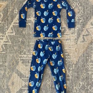 Organic Hanna Andersson Pajamas with Dreidel Print